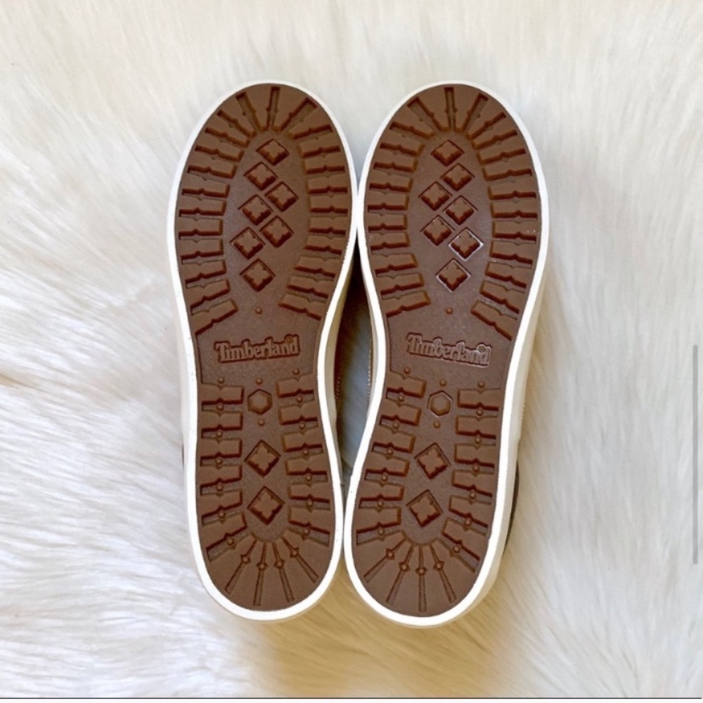 Timberland Wheat Dausette Chukka Sneaker Boots - Picture 7 of 7